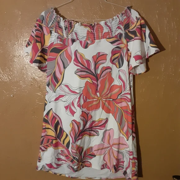 Beach House Floral Blouse - Pink, Orange, White - Picture 2 of 3